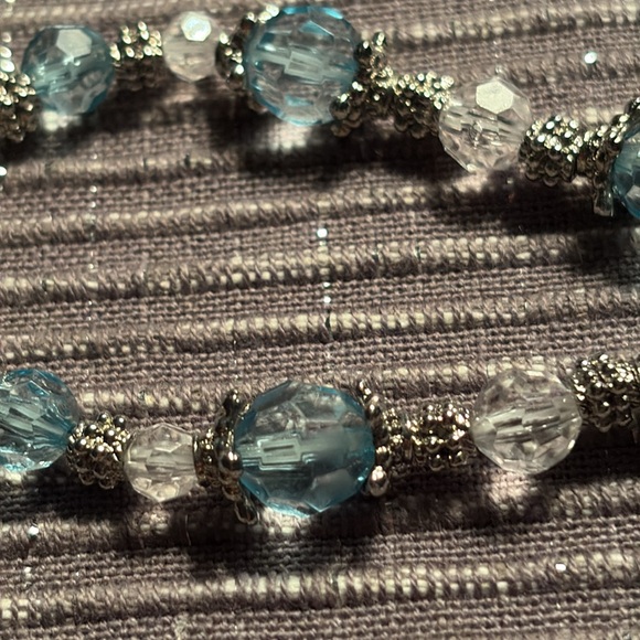 Elegant Blue and Silver Locket Bracelet, great condition - Picture 5 of 7